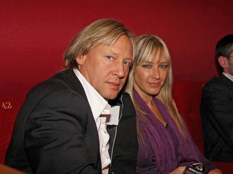 Дмитрий Харатьян со второй супругой. Дмитрий Харатьян со второй супругой.