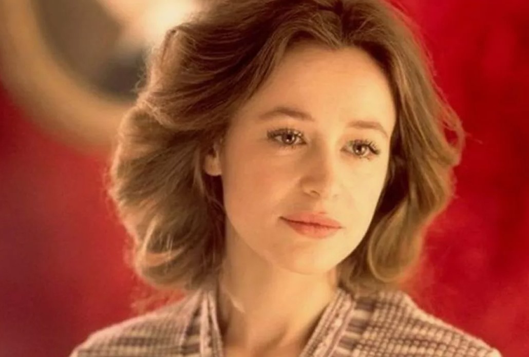 Марина Неёлова родила от Каспарова дочь. Марина Неёлова родила от Каспарова дочь.