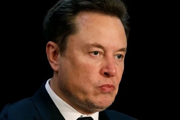 Илон Маск вступал в открытый конфликт с Гарри Каспаровым. Илон Маск вступал в открытый конфликт с Гарри Каспаровым.