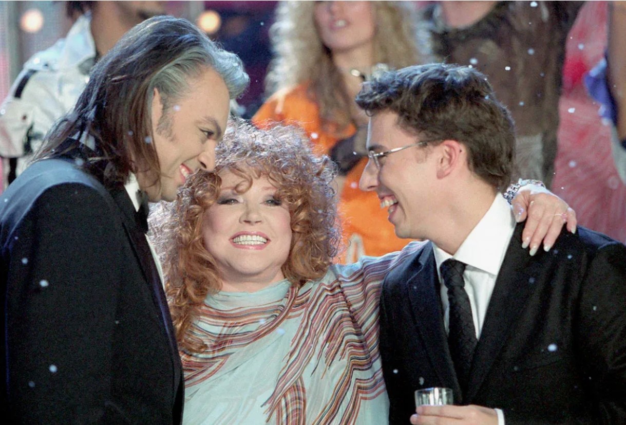 Алла Пугачёва влюбилась в Максима Галкина. Алла Пугачёва влюбилась в Максима Галкина.