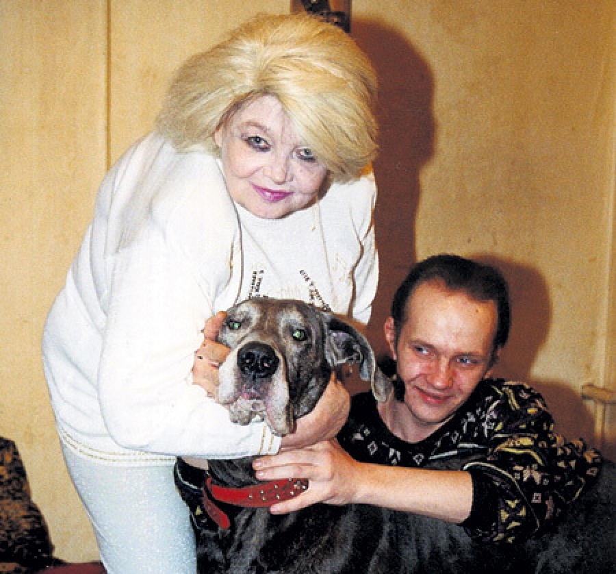 Наталья Кустинская с сыном Дмитрием. Наталья Кустинская с сыном Дмитрием.