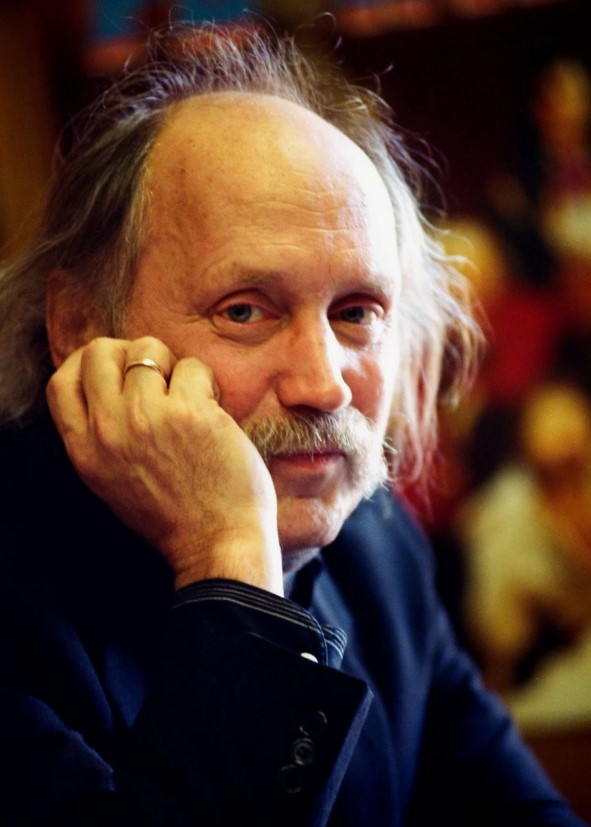 Владимира Мулявина сняли с поста директора ансамбля.