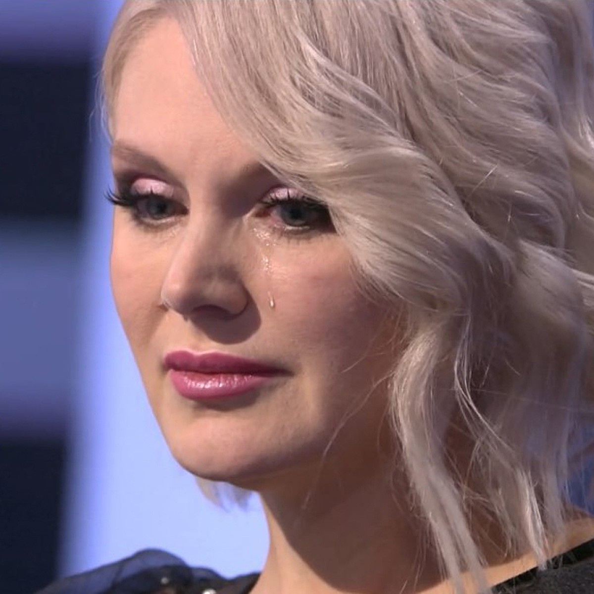 Певица Натали 2 года держала траур по мужу. Певица Натали 2 года держала траур по мужу.