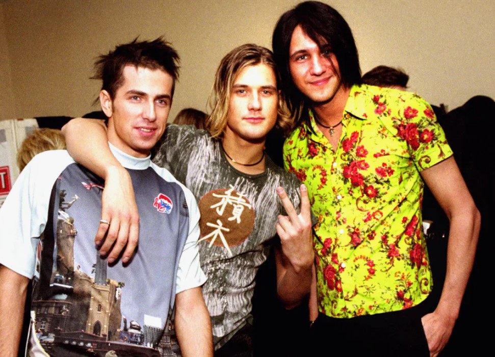 Леонид Нерушенко в составе группы "Динамит".