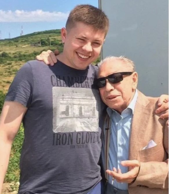 Владимир Толоконников и Иннокентий. Владимир Толоконников и Иннокентий.