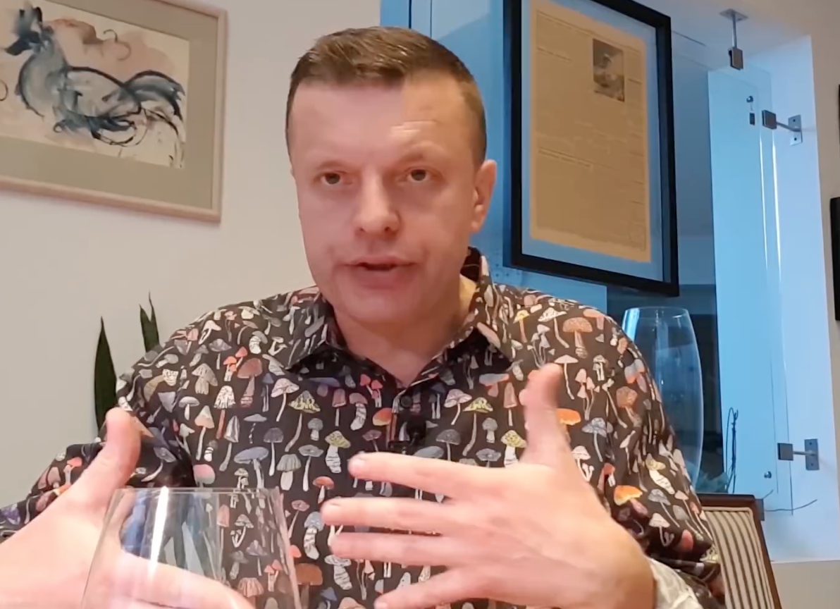 Леонид Парфёнов стал блогером. Леонид Парфёнов стал блогером.