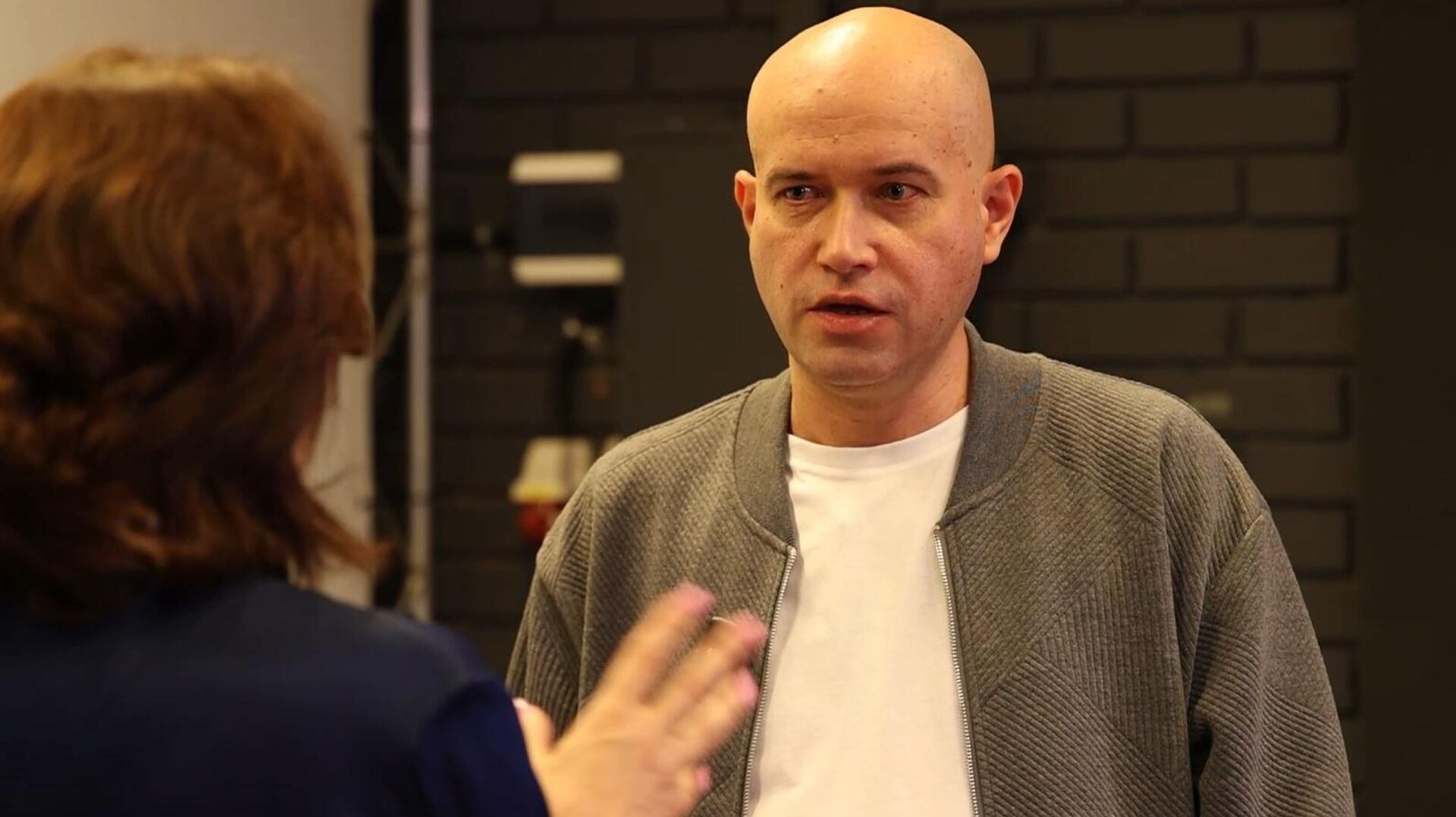 Павел Расторгуев удивительно похож на отца. Павел Расторгуев удивительно похож на отца.