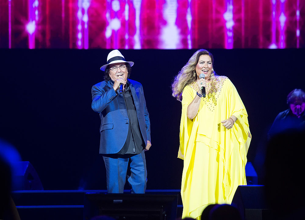 Ромина Пауэр и Аль Бано воссоединились на сцене в Москве. Ромина Пауэр и Аль Бано воссоединились на сцене в Москве.