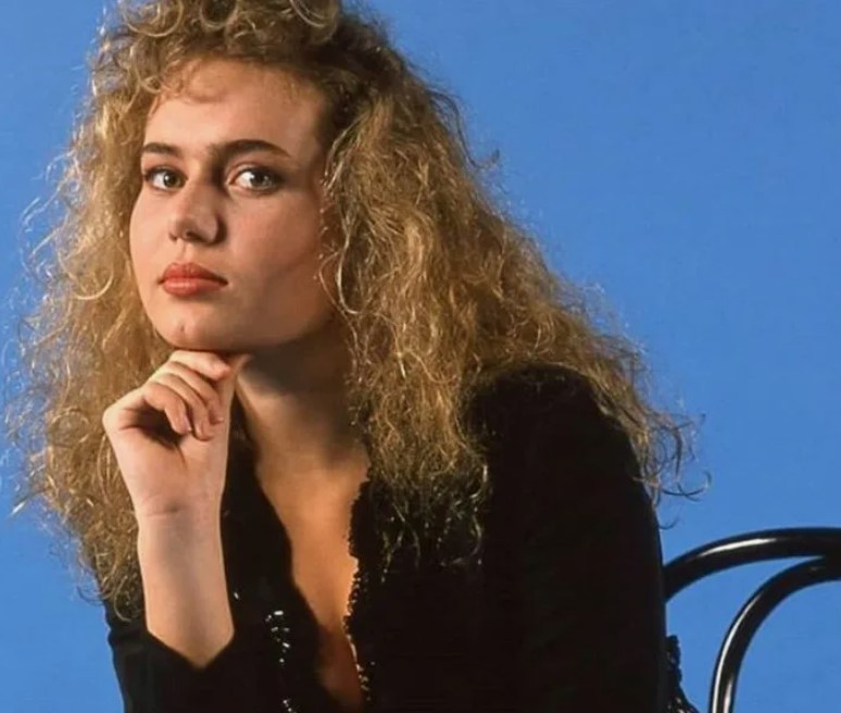 Иления Карризи - старшая дочь Ромины и Аль Бано. Иления Карризи - старшая дочь Ромины и Аль Бано.