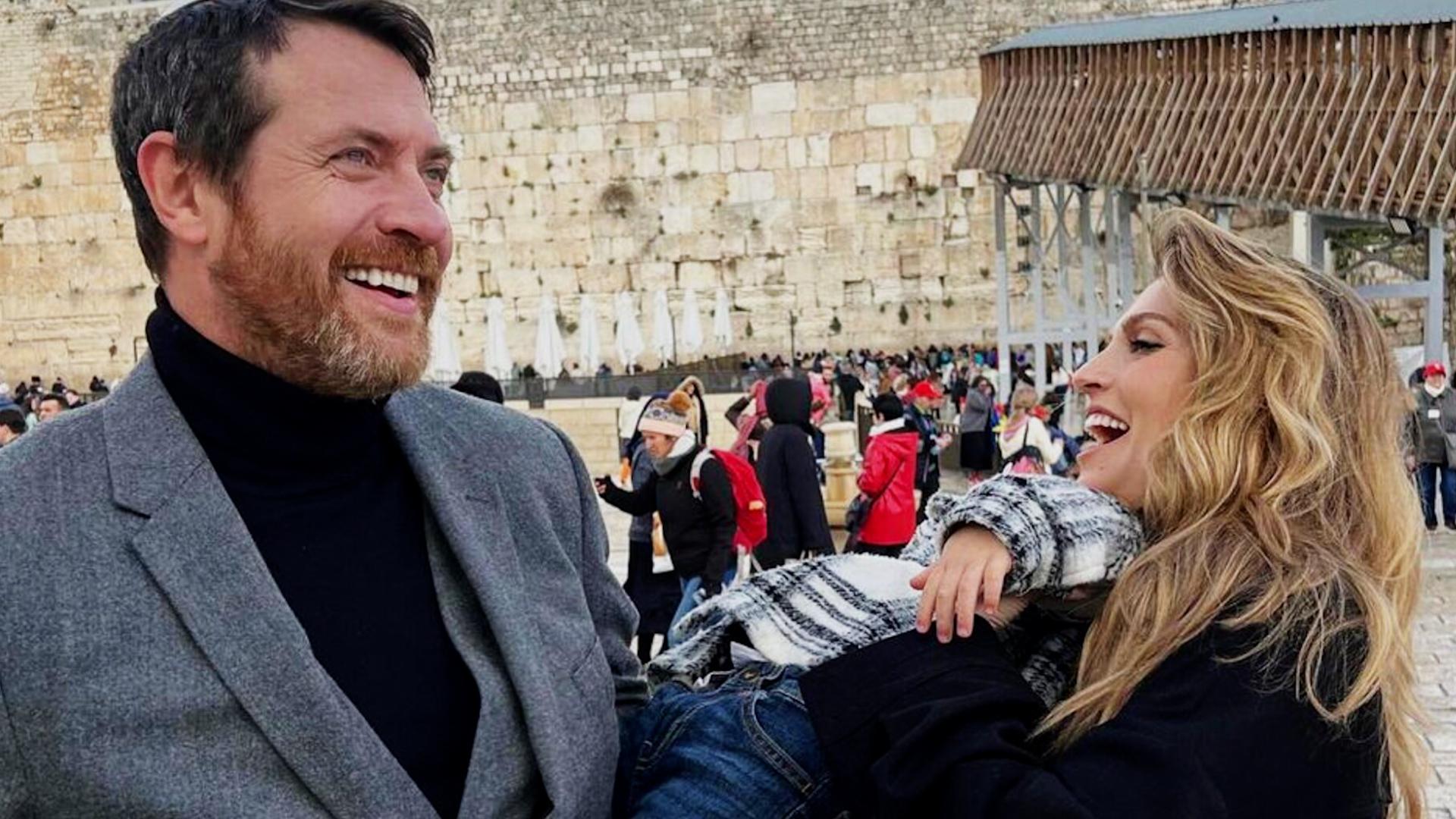 Саша Савельева оставила мужа в Израиле и вернулась в РФ. Саша Савельева оставила мужа в Израиле и вернулась в РФ.