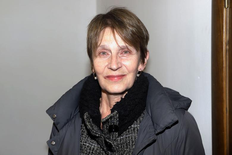 Елена Сафонова в данный момент одинока. Елена Сафонова в данный момент одинока.