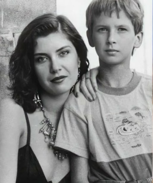 Вера Сотникова с сыном.