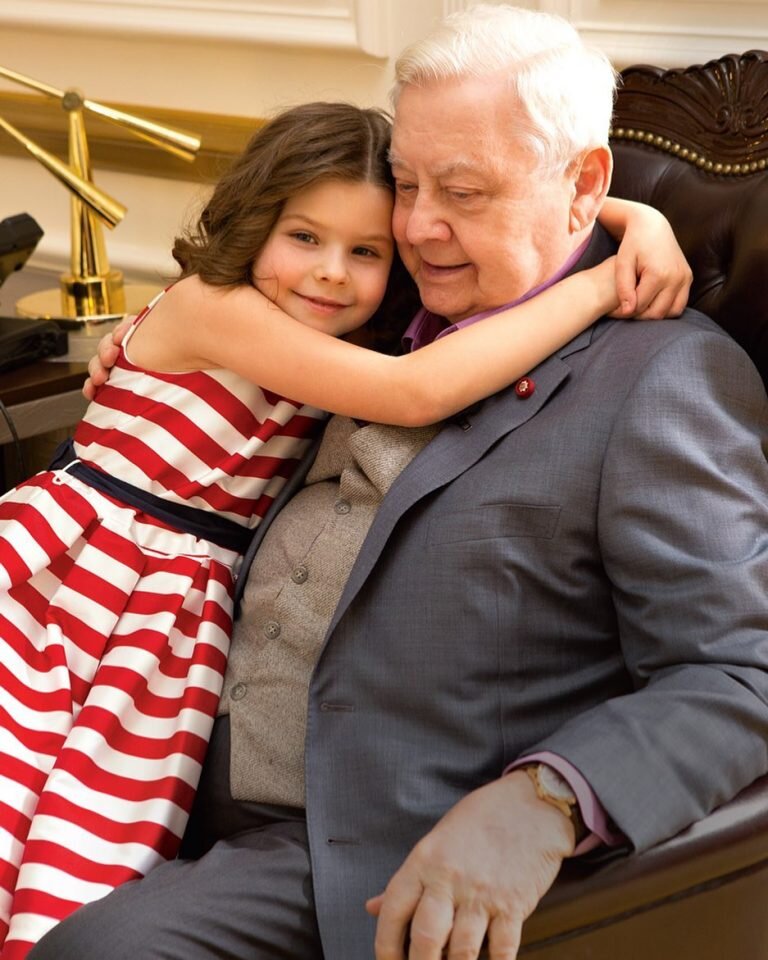 Мария Табакова со своим отцом. Мария Табакова со своим отцом.