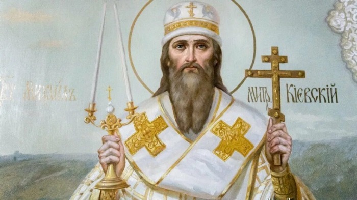 Михаил, первый митрополит Киевский был греком по происхождению. Михаил, первый митрополит Киевский был греком по происхождению.