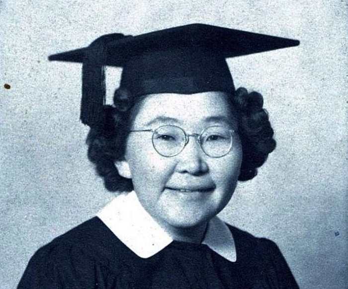 Каконита Амундсен после окончания колледжа. Каконита Амундсен после окончания колледжа.