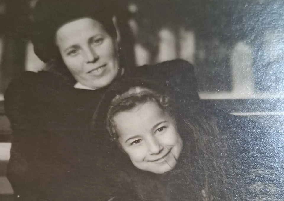 Берта с дочерью. Берта с дочерью.