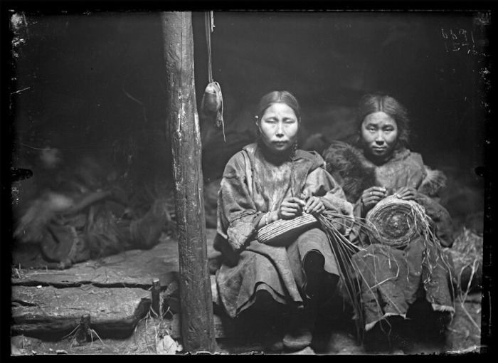  После смерти мужа чукчанка выходила замуж за его брата.