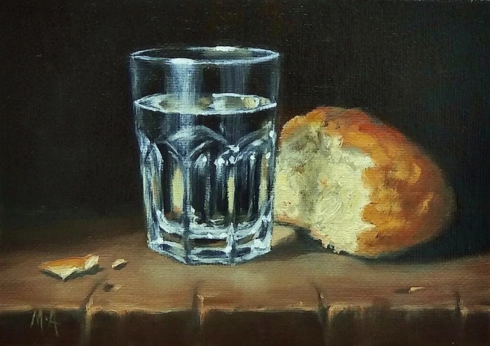 За домового выпивали заговоренную воду. За домового выпивали заговоренную воду.