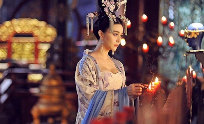 Фань Бинбин в роли У Цзэтянь, кадры из сериала The Empress of China