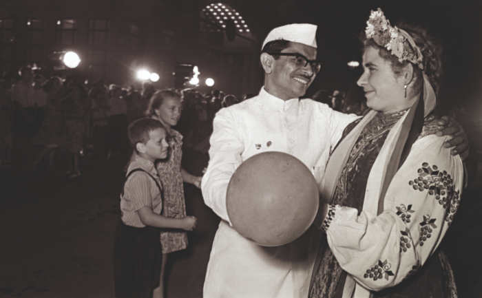 Интернациональные браки пугали соевтскую власть, одержимую паранойей