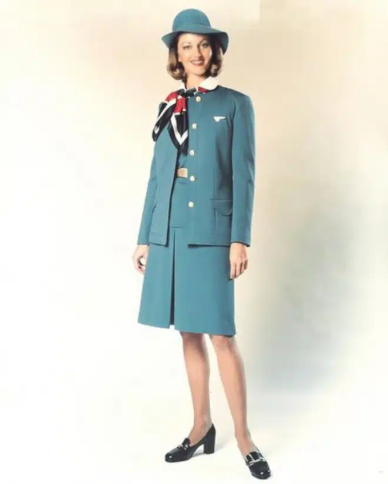Униформа Pan Am, которую носила стюардесса Джули Скартведт в 1975 году