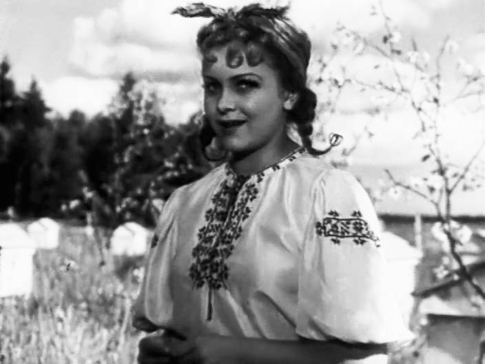 Людмила Целиковская Людмила Целиковская