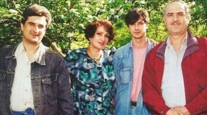 Зинаида Кириенко с мужем и сыновьями /Фото. Pinterest