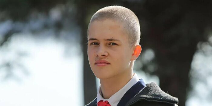 Леон Кемстач в сериале «Слово пацана. Кровь на асфальте» Леон Кемстач в сериале «Слово пацана. Кровь на асфальте»