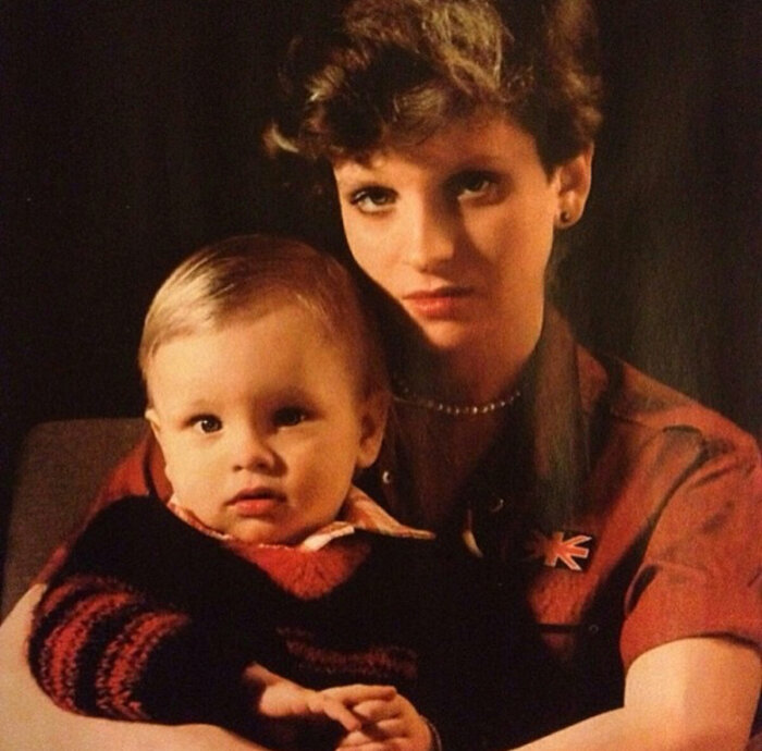 Эмма Малинина с первым сыном Антоном /Фото. i-igrushki.ru