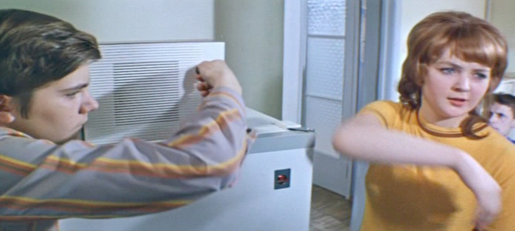 Наталья Стриженова в фильме «Москва — Кассиопее» Наталья Стриженова в фильме «Москва — Кассиопее»