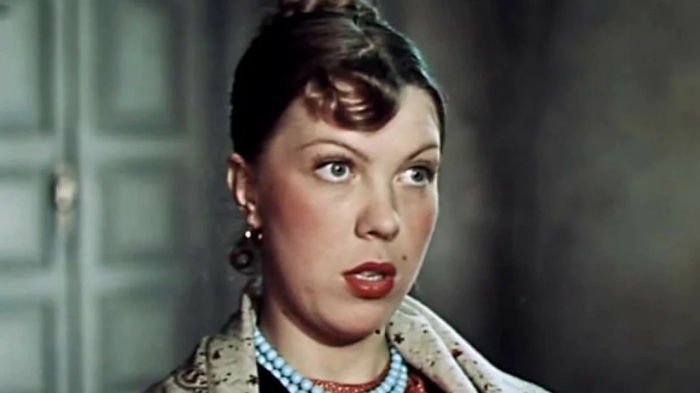 Тамара Носова в эпизоде фильма «Шведская спичка» Тамара Носова в эпизоде фильма «Шведская спичка»