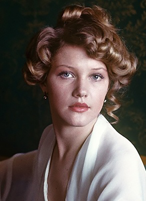 Елена Проклова в молодости. Елена Проклова в молодости.