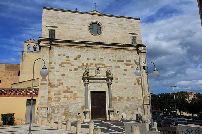 Церковь Сан-Люциферо в Кальяри. / Фото:  Wikimedia Commons