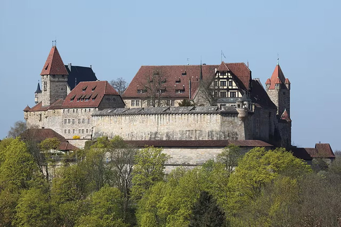Замок Кобург, резиденция графа и графини фон Хеннеберг.