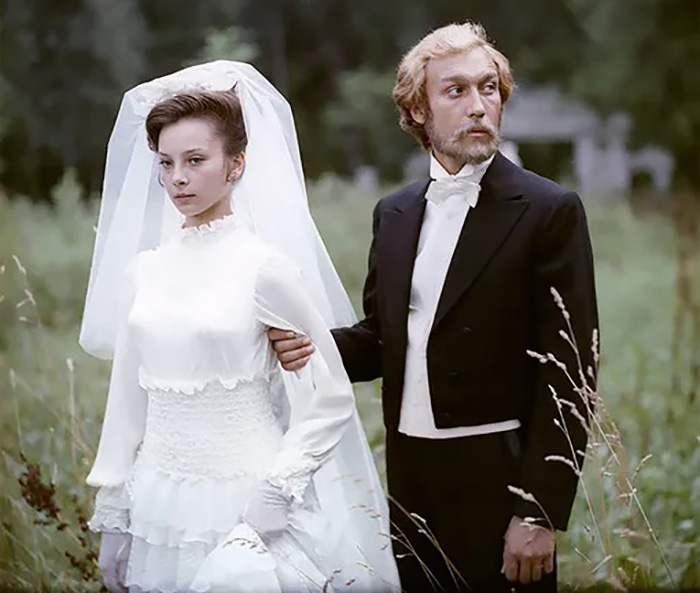 Открыться перед камерой Галине помог Олег Янковский. Открыться перед камерой Галине помог Олег Янковский.