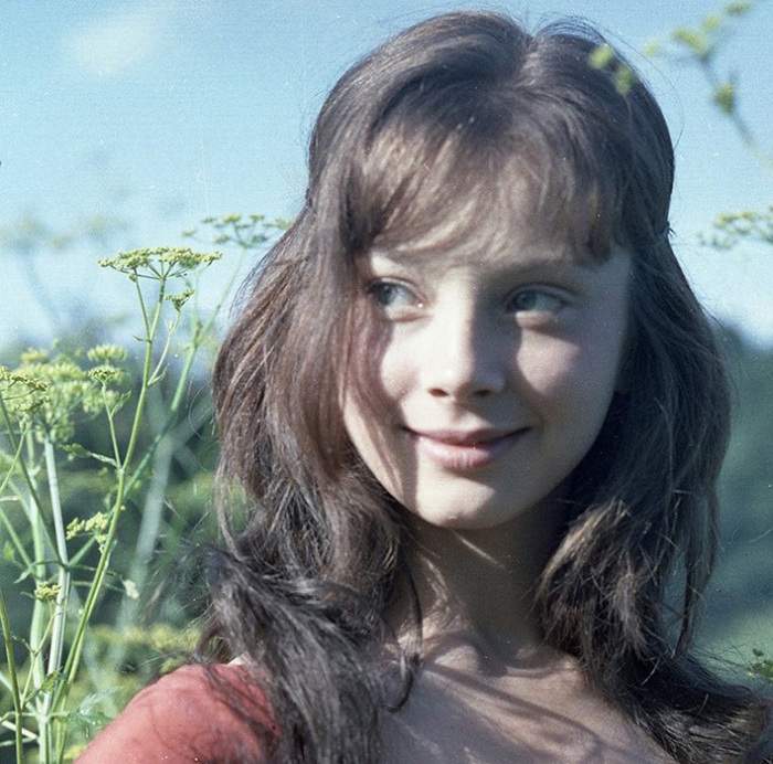 Юная Галина Беляева. Юная Галина Беляева.