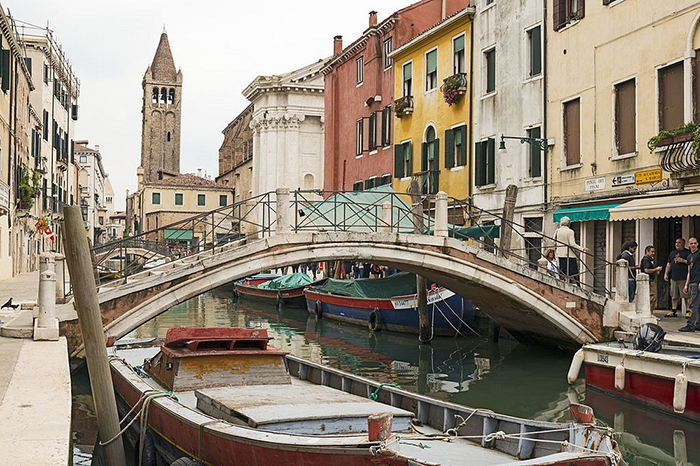 Мост Ponte dei Pugni. / Фото: Wikimedia Commons