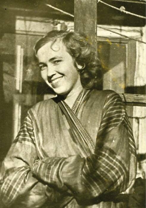 Лариса Голубина.