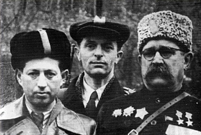 Слева-направо: командир партизанского отряда Леонид Беренштейн, врач отряда Иван Митченко, командир соединения дважды Герой Советского Союза А.Ф. Фёдоров. / Фото: jewmil.com
