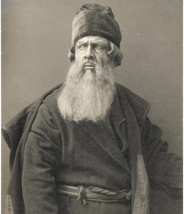 Фёдор Шаляпин в роли Ивана Сусанина в опере Глинки «Жизнь за царя». Фёдор Шаляпин в роли Ивана Сусанина в опере Глинки «Жизнь за царя».