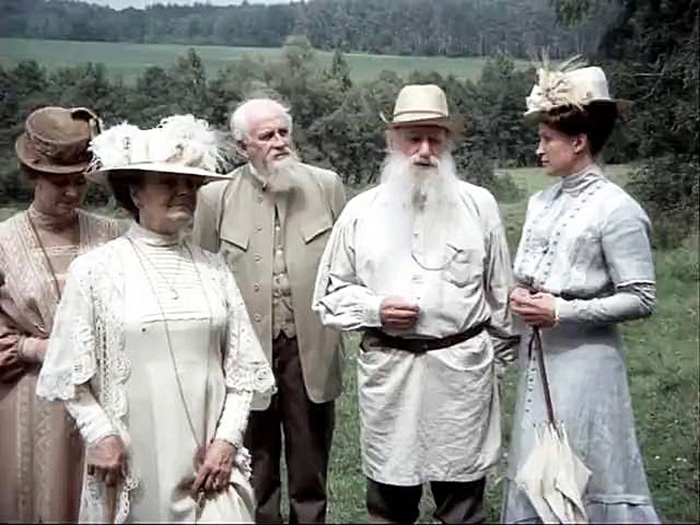 Фрагмент фильма Сергея Герасимова.