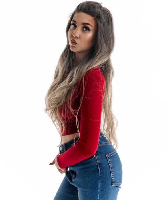 Лидия поразила подписчиков новым имиджем Лидия поразила подписчиков новым имиджем