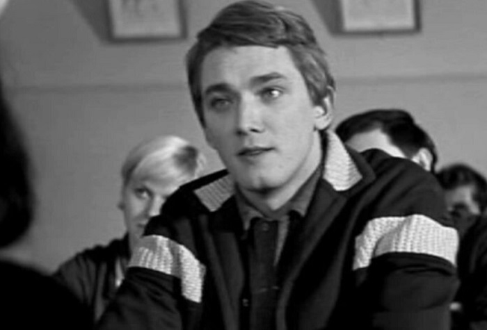 Игорь Старыгин в фильме "Доживем до понедельника"