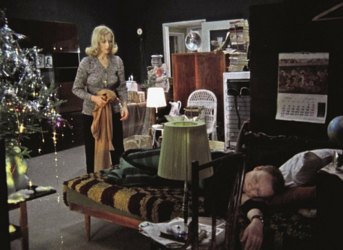 Женя не заметил беспорядок в квартире