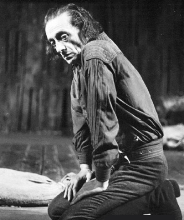 Нодар Мгалоблишвили на сцене театра Нодар Мгалоблишвили на сцене театра