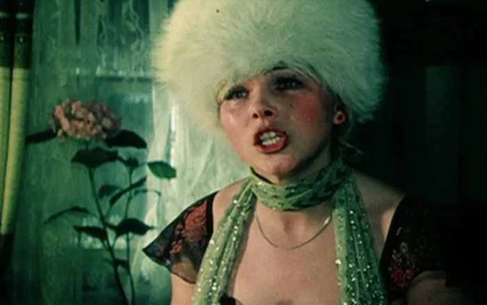 Елена Драпеко в роли Нины