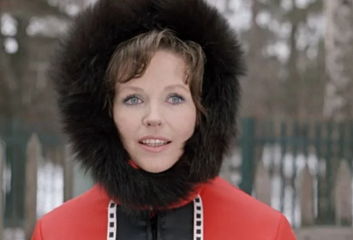 Наталья Фатеева в роли Людмилы./Фото: кадр из фильма "Джентльмены удачи