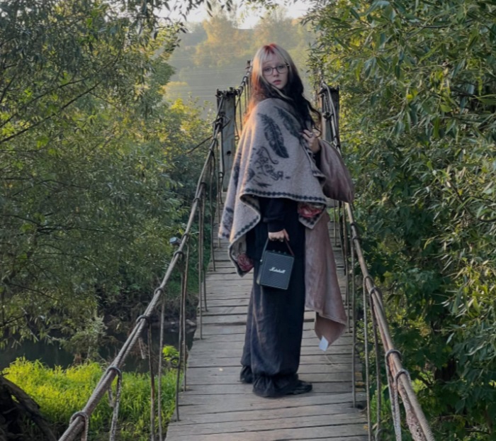 Певица очень быстро вернулась к привычному имиджу Певица очень быстро вернулась к привычному имиджу