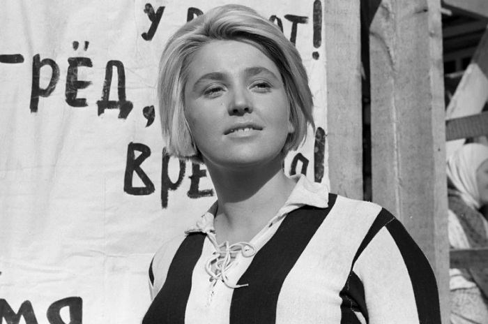 Инна Гулая в фильме "Время, вперед!"