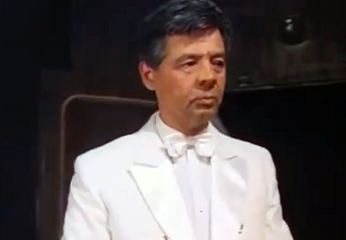 Раднэр Муратов должен был сыграть гроссмейстера Раднэр Муратов должен был сыграть гроссмейстера